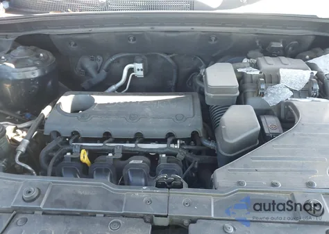 2011 Kia Sorento Lx z USA, uszkodzony, nr VIN 5XYKT3A15BG135707